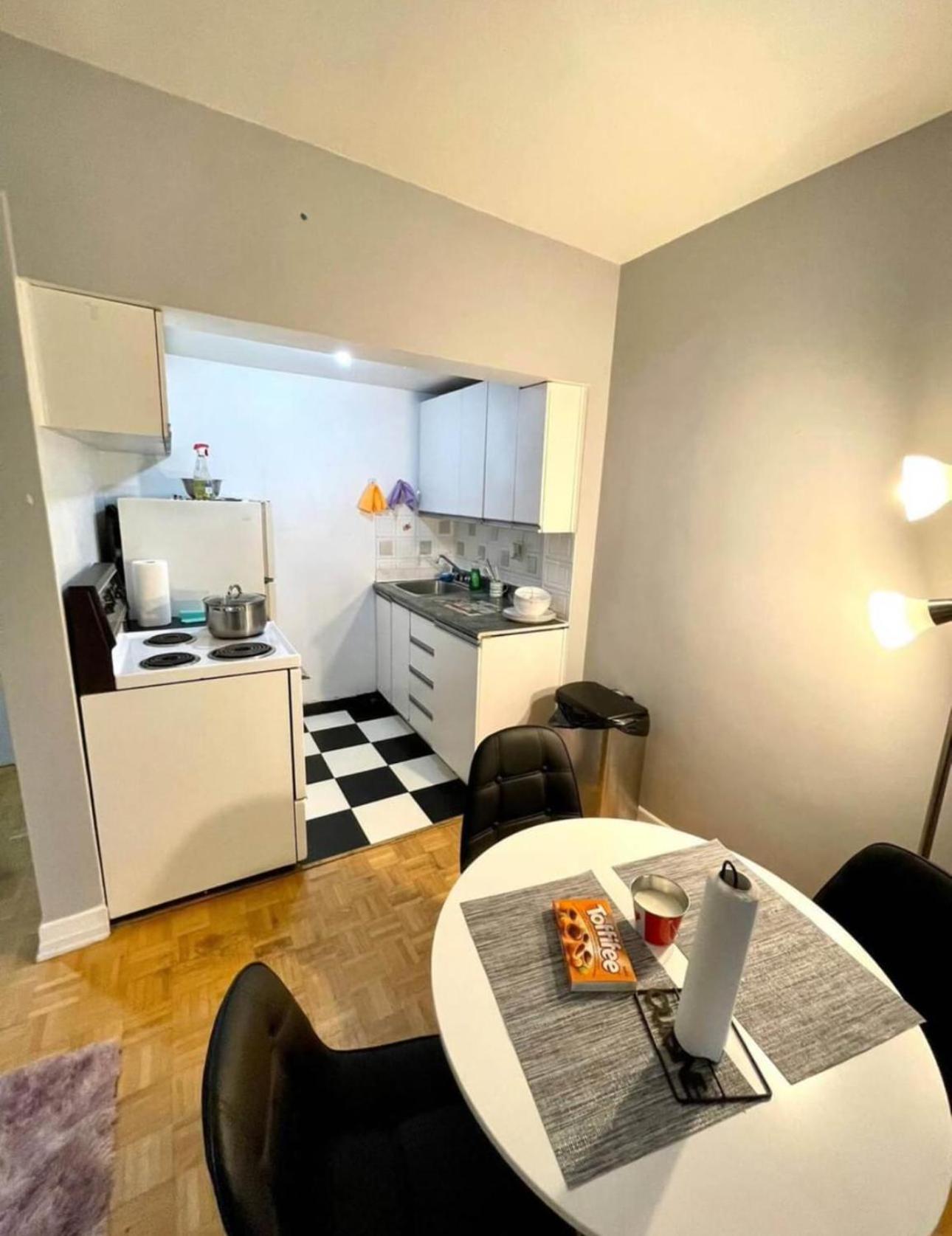 몬트리올 Affordable Cuttie 4 Persons 2 Beds In Downtown 아파트 외부 사진